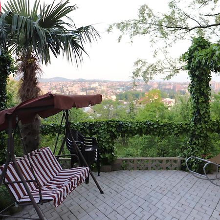 Picnic Hostel Κουτάισι Εξωτερικό φωτογραφία