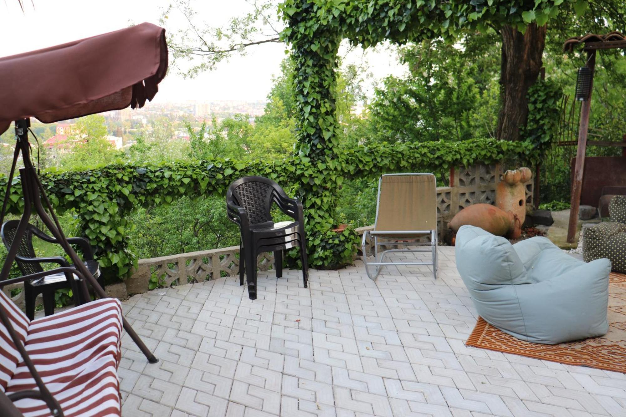 Picnic Hostel Κουτάισι Εξωτερικό φωτογραφία